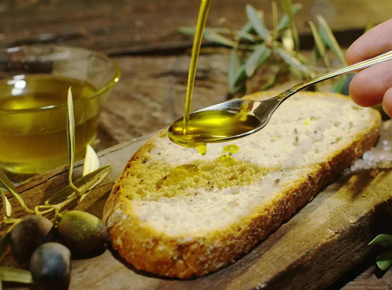 beunique-in-italy-Olive Oil & Niche Wine Tasting at a Hidden Farmhouse